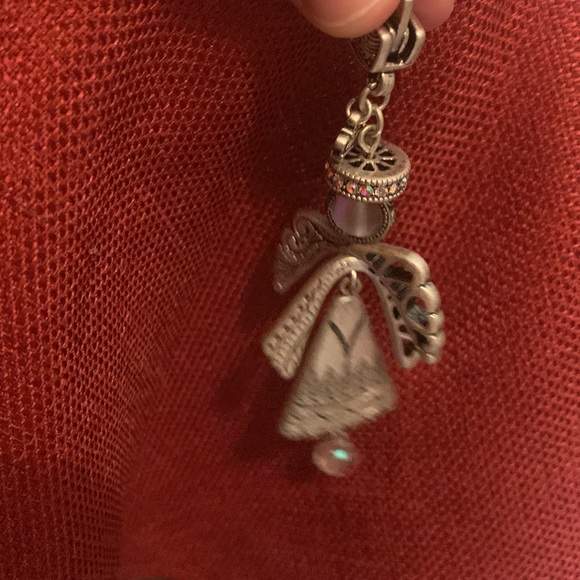 Premier Designs Pewter Angel key fob/ornament - Picture 2 of 6